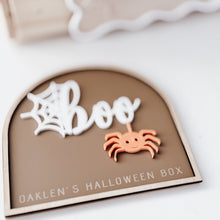 Load image into Gallery viewer, Halloween Plaque & Crate