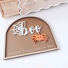 Load image into Gallery viewer, Halloween Plaque &amp; Crate
