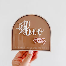 Load image into Gallery viewer, Halloween Plaque &amp; Crate
